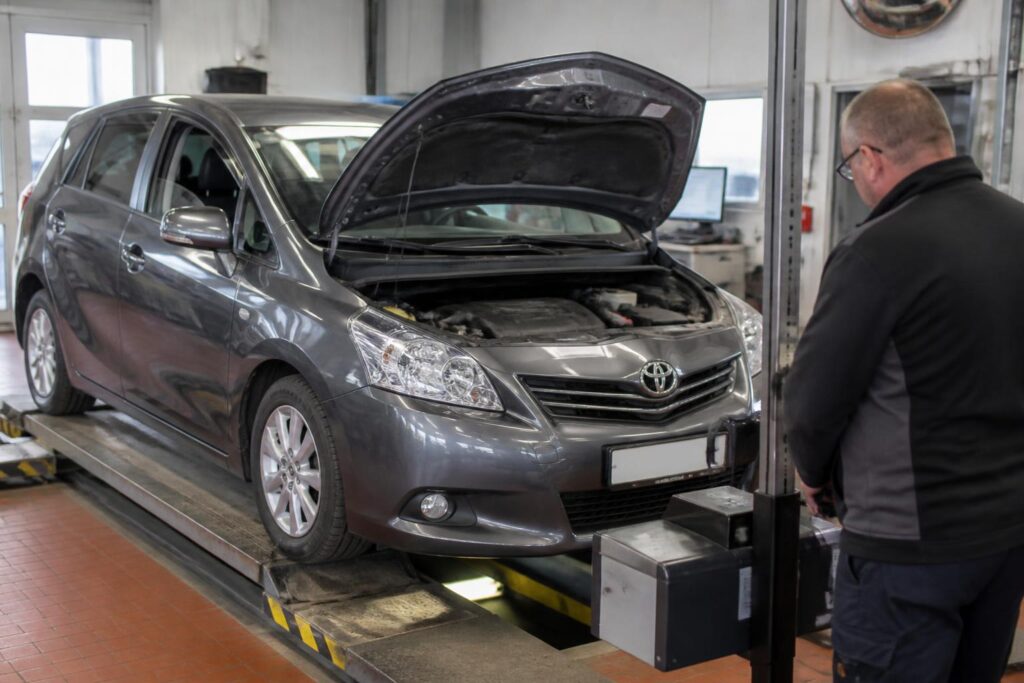 Toyota Verso bei der Hauptuntersuchung: Typische Prüfpunkte und Vorbereitung auf die HU