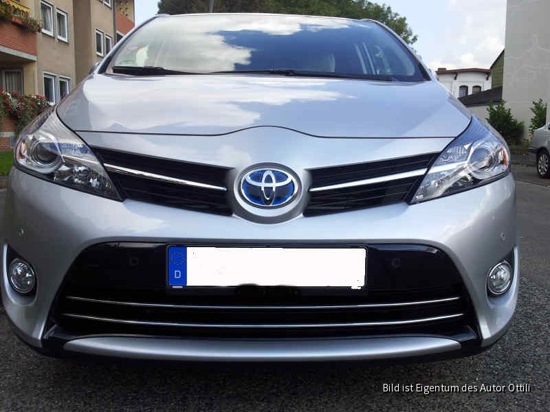 Hybridlogo beim Verso Facelift